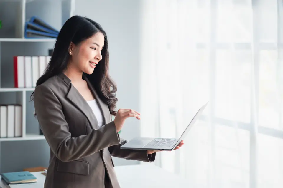 cover TCS working female